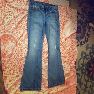 Old Navy size 6 long 90s vibe flared jeans